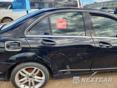 Zdjęcie 10 z 12 samochodu: 2009 MERCEDES-BENZ C 300 4MATIC VIN:WDDGF81X69F220251 - miniatura