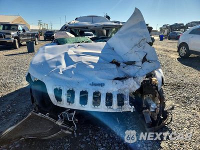 Piąte zdjęcie samochodu w środku: 2019 JEEP CHEROKEE LATITUDE PLUS VIN:1C4PJMLX2KD257474 - miniatura