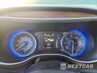 Zdjęcie 9 z 13 samochodu: 2017 CHRYSLER PACIFICA TOURING L VIN:2C4RC1BG1HR583288 - miniatura