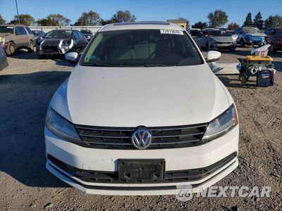 Piąte zdjęcie samochodu w środku: 2017 VOLKSWAGEN JETTA SE VIN:3VWDB7AJ5HM410620 - miniatura