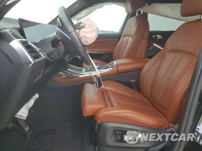 Zdjęcie 7 z 13 samochodu: 2026 BMW X7 M60I VIN:5UX33EM00T9024342 - miniatura