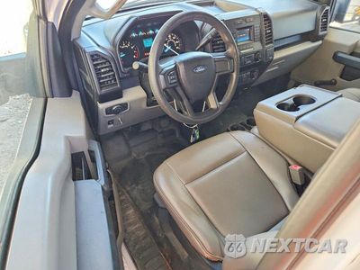 Zdjęcie 8 z 12 samochodu: 2019 FORD F150 VIN:1FTMF1CB4KKC26732 - miniatura