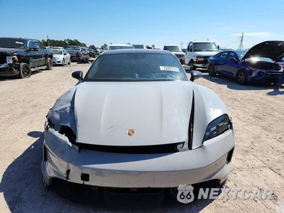 Piąte zdjęcie samochodu w środku: 2025 PORSCHE TAYCAN GTS VIN:WP0AD2Y15SSA50310 - miniatura