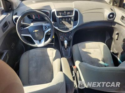 Zdjęcie 8 z 12 samochodu: 2018 CHEVROLET SONIC LS VIN:1G1JB5SHXJ4116193 - miniatura