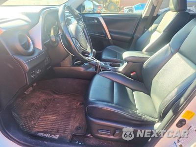 Zdjęcie 7 z 13 samochodu: 2016 TOYOTA RAV4 LIMITED VIN:JTMDFREV2GJ073917 - miniatura