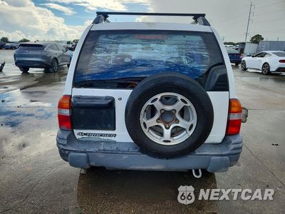 Zdjęcie 6 z 13 samochodu: 2001 CHEVROLET TRACKER VIN:2CNBE13C016903775 - miniatura