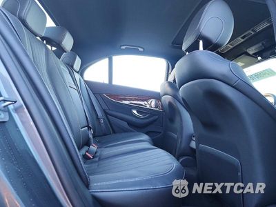 Zdjęcie 10 z 13 samochodu: 2017 MERCEDES-BENZ E 300 4MATIC VIN:WDDZF4KB7HA208500 - miniatura
