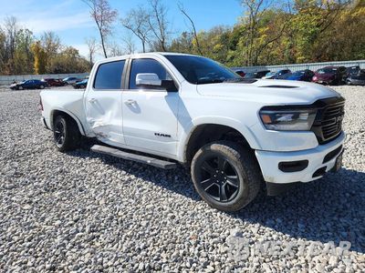 Czwarte zdjęcie samochodu z boku: 2020 RAM 1500 LARAMIE VIN:1C6SRFRT8LN171477 - miniatura