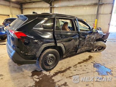 Trzecie zdjęcie samochodu z tyłu: 2019 TOYOTA RAV4 XLE VIN:2T3P1RFV3KC049986 - miniatura