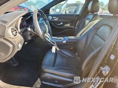 Zdjęcie 7 z 13 samochodu: 2019 MERCEDES-BENZ C 300 4MATIC VIN:55SWF8EB7KU303300 - miniatura