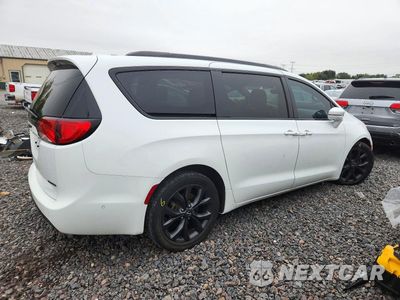 Trzecie zdjęcie samochodu z tyłu: 2019 CHRYSLER PACIFICA LIMITED VIN:2C4RC1GG6KR749059 - miniatura