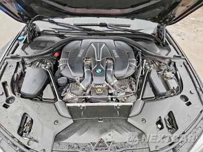 Zdjęcie 11 z 12 samochodu: 2018 BMW M550XI VIN:WBAJB9C51JB035580 - miniatura