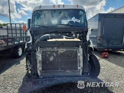 Piąte zdjęcie samochodu w środku: 2026 FREIGHTLINER CASCADIA 116 SEMI TRUCK VIN:1FUJHTDV6TLWJ3157 - miniatura