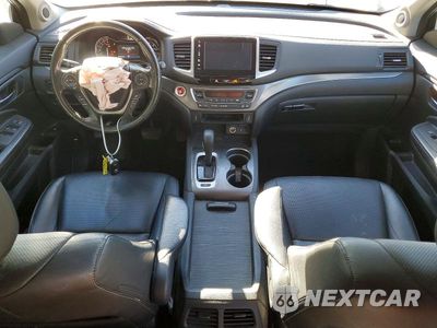 Zdjęcie 8 z 13 samochodu: 2017 HONDA RIDGELINE RTL VIN:5FPYK3F63HB027014 - miniatura
