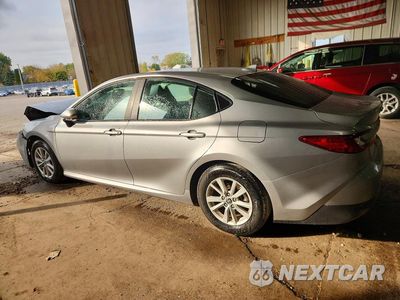 Drugie zdjęcie samochodu z przodu: 2026 TOYOTA CAMRY LE VIN:4T1DAACK9TU252551 - miniatura