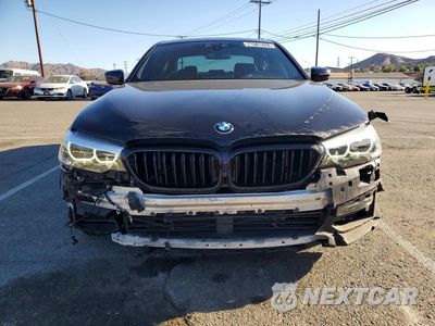 Piąte zdjęcie samochodu w środku: 2019 BMW 530E VIN:WBAJA9C55KB398792 - miniatura