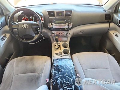 Zdjęcie 8 z 13 samochodu: 2008 TOYOTA HIGHLANDER BASE VIN:JTEES41A082071936 - miniatura