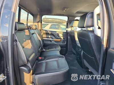 Zdjęcie 10 z 13 samochodu: 2019 CHEVROLET SILVERADO K3500 HIGH COUNTRY VIN:1GC4KYEY3KF156395 - miniatura