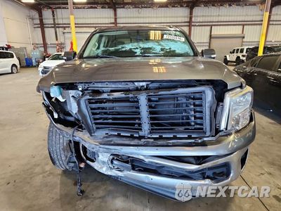 Piąte zdjęcie samochodu w środku: 2019 NISSAN TITAN SV VIN:1N6AA1EJ4KN527695 - miniatura