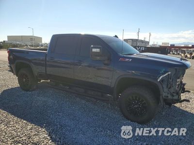 Czwarte zdjęcie samochodu z boku: 2022 CHEVROLET SILVERADO K2500 HEAVY DUTY LTZ VIN:1GC4YPEY3NF212719 - miniatura