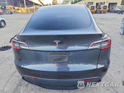 Zdjęcie 6 z 12 samochodu: 2024 TESLA MODEL Y VIN:7SAYGDED8RF097323 - miniatura