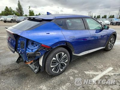Trzecie zdjęcie samochodu z tyłu: 2023 KIA EV6 WIND VIN:KNDC34LAXP5606211 - miniatura