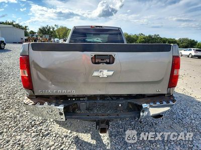 Zdjęcie 6 z 12 samochodu: 2007 CHEVROLET SILVERADO C2500 HEAVY DUTY VIN:1GCHC24KX7E526232 - miniatura