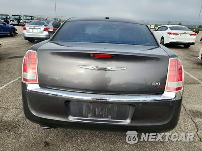 Zdjęcie 6 z 12 samochodu: 2014 CHRYSLER 300 VIN:2C3CCAAG6EH253983 - miniatura