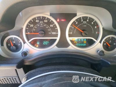 Zdjęcie 9 z 13 samochodu: 2009 JEEP WRANGLER SAHARA VIN:1J4FA54139L720065 - miniatura