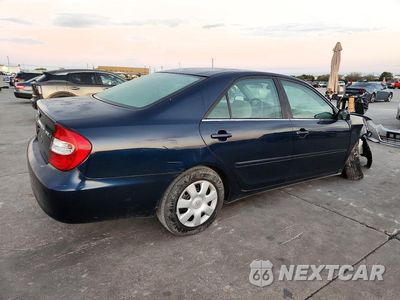 Trzecie zdjęcie samochodu z tyłu: 2002 TOYOTA CAMRY LE VIN:4T1BE32K62U619056 - miniatura