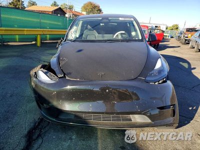 Piąte zdjęcie samochodu w środku: 2023 TESLA MODEL Y VIN:7SAYGDEE4PF877924 - miniatura