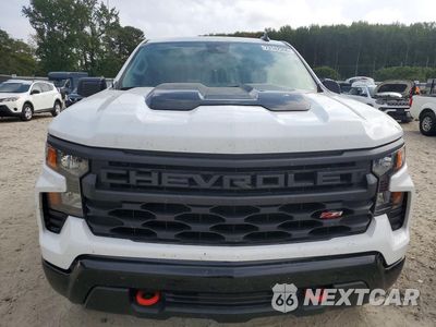 Piąte zdjęcie samochodu w środku: 2025 CHEVROLET SILVERADO K1500 TRAIL BOSS CUSTOM VIN:3GCUKCED1SG354472 - miniatura