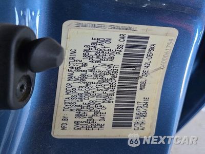 Zdjęcie 12 z 12 samochodu: 2012 TOYOTA COROLLA S VIN:5YFBU4EE5CP059371 - miniatura
