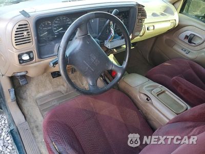Zdjęcie 8 z 13 samochodu: 1995 GMC YUKON VIN:1GKEK18K3SJ714542 - miniatura