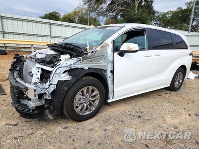 2026 TOYOTA SIENNA LE 5TDKRKEC9TS314308 - główne zdjęcie licytacji z USA - miniatura