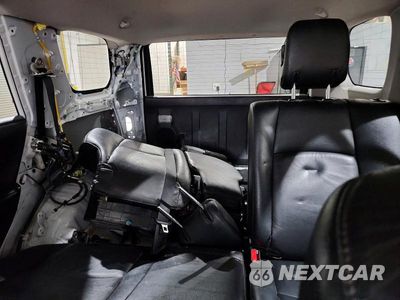 Zdjęcie 10 z 14 samochodu: 2015 TOYOTA 4RUNNER SR5 VIN:JTEBU5JR9F5205010 - miniatura