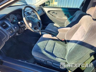 Zdjęcie 7 z 12 samochodu: 2002 HONDA ACCORD SE VIN:1HGCG320X2A014803 - miniatura