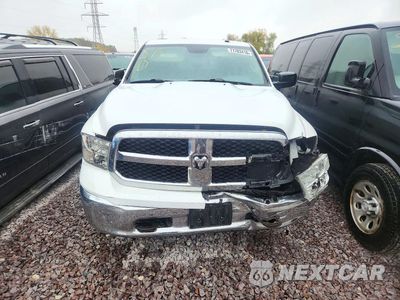 Piąte zdjęcie samochodu w środku: 2019 RAM 1500 CLASSIC SLT VIN:3C6RR7LT5KG631263 - miniatura