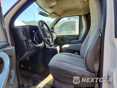 Zdjęcie 7 z 12 samochodu: 2013 GMC SAVANA G1500 VIN:1GTS8AF45D1119213 - miniatura