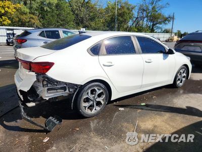 Trzecie zdjęcie samochodu z tyłu: 2020 KIA FORTE LXS VIN:3KPF24AD9LE193516 - miniatura