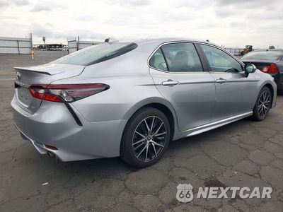 Trzecie zdjęcie samochodu z tyłu: 2022 TOYOTA CAMRY SE VIN:4T1G11AK3NU618975 - miniatura