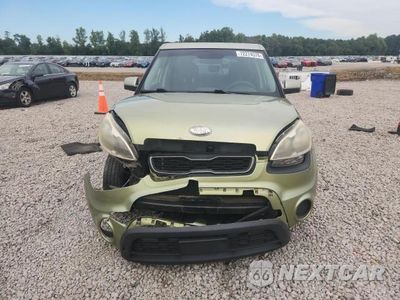 Piąte zdjęcie samochodu w środku: 2013 KIA SOUL BASE VIN:KNDJT2A54D7554592 - miniatura