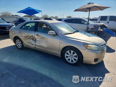 Czwarte zdjęcie samochodu z boku: 2010 TOYOTA CAMRY LE VIN:4T4BF3EK5AR028648 - miniatura