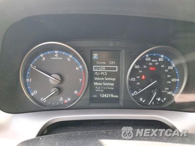 Zdjęcie 9 z 14 samochodu: 2017 TOYOTA RAV4 LE VIN:JTMBFREV4HJ148822 - miniatura