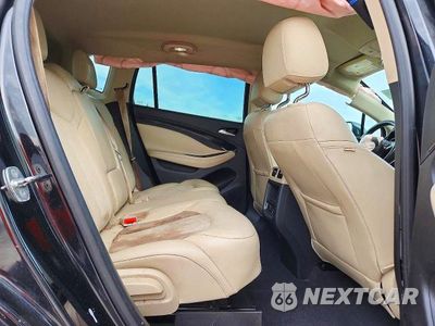 Zdjęcie 10 z 12 samochodu: 2017 BUICK ENVISION PREFERRED VIN:LRBFXCSA7HD027793 - miniatura