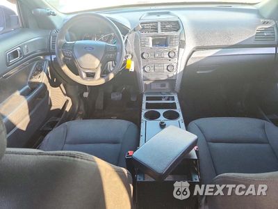 Zdjęcie 8 z 13 samochodu: 2016 FORD EXPLORER POLICE INTERCEPTOR VIN:1FM5K8ARXGGC61189 - miniatura