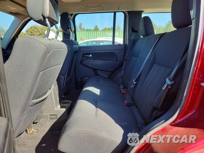 Zdjęcie 10 z 13 samochodu: 2012 JEEP LIBERTY SPORT VIN:1C4PJMAK0CW130171 - miniatura