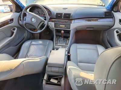 Zdjęcie 8 z 12 samochodu: 2003 BMW 325 I VIN:WBAAZ33453PH33070 - miniatura