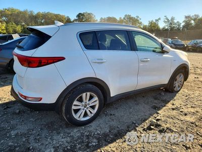 Trzecie zdjęcie samochodu z tyłu: 2017 KIA SPORTAGE LX VIN:KNDPMCAC9H7231236 - miniatura