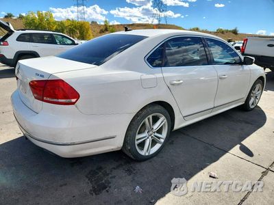 Trzecie zdjęcie samochodu z tyłu: 2014 VOLKSWAGEN PASSAT SEL VIN:1VWCN7A31EC097373 - miniatura